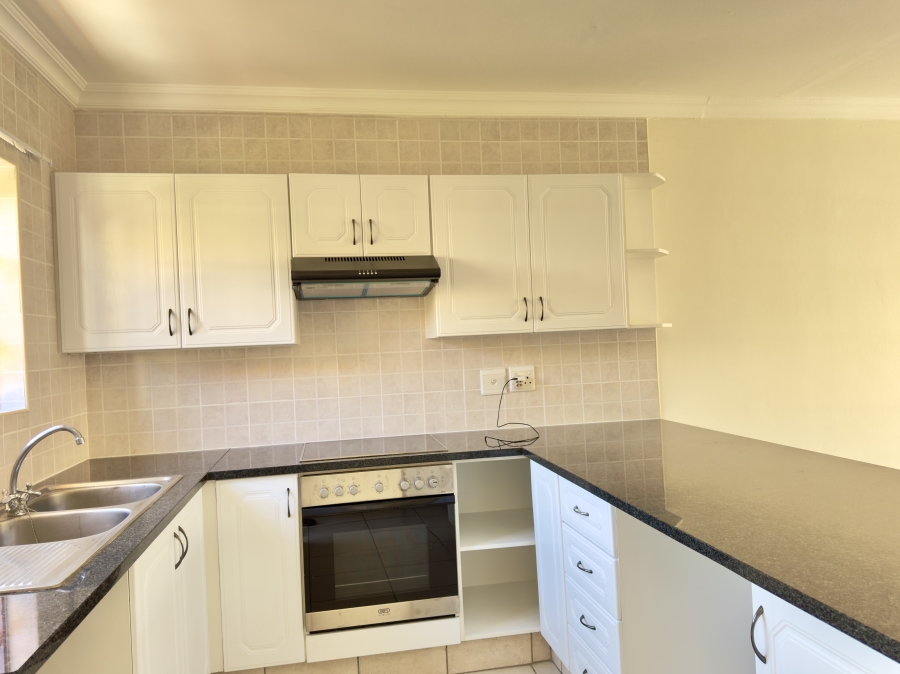 1 Bedroom Property for Sale in Equestria Gauteng