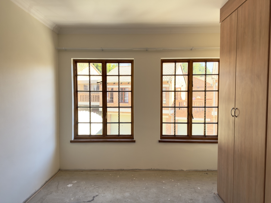 1 Bedroom Property for Sale in Equestria Gauteng