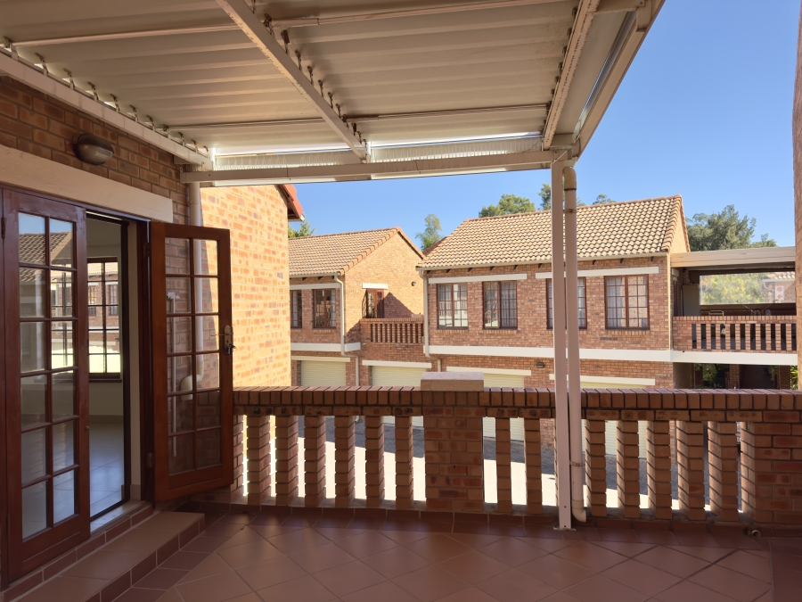 1 Bedroom Property for Sale in Equestria Gauteng