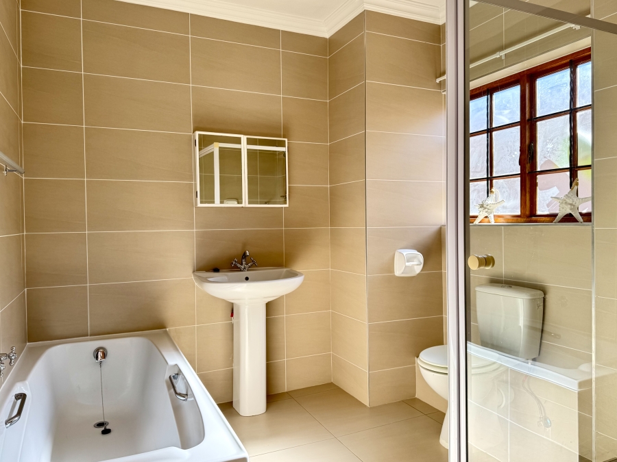 1 Bedroom Property for Sale in Equestria Gauteng