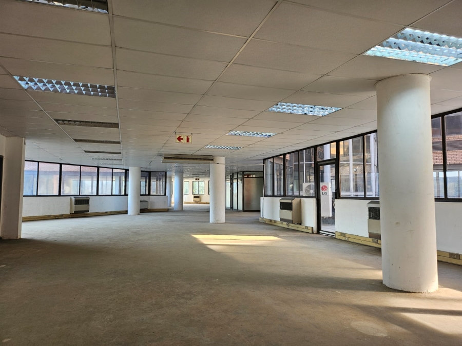 To Let commercial Property for Rent in Die Hoewes Gauteng