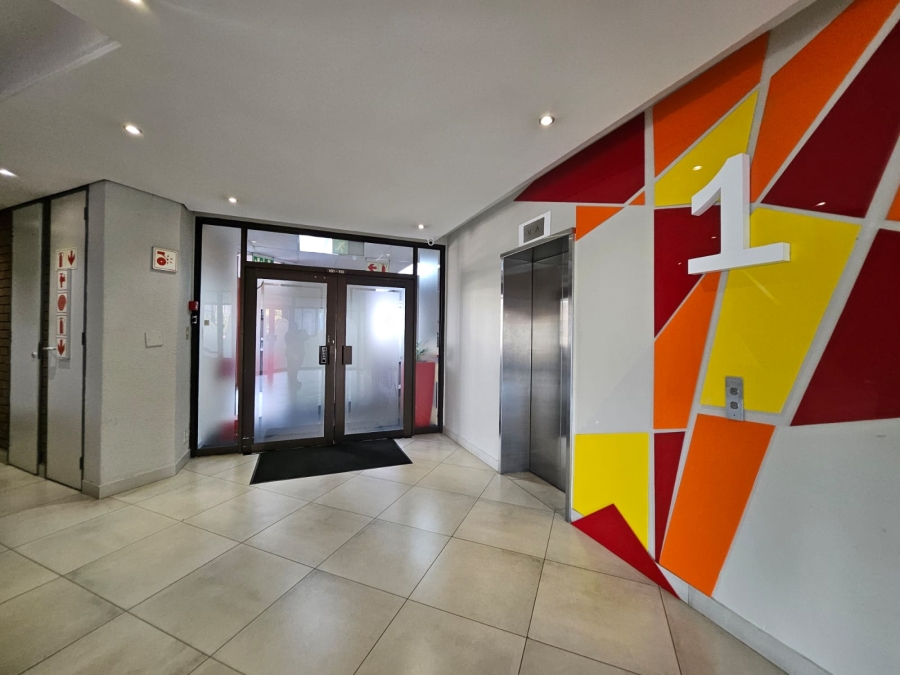 To Let commercial Property for Rent in Die Hoewes Gauteng