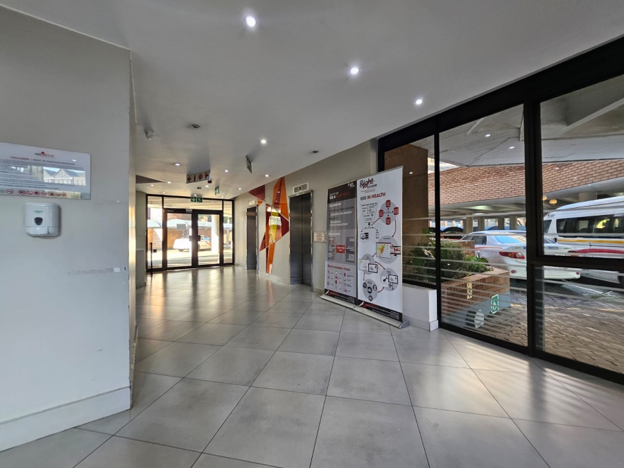 To Let commercial Property for Rent in Die Hoewes Gauteng