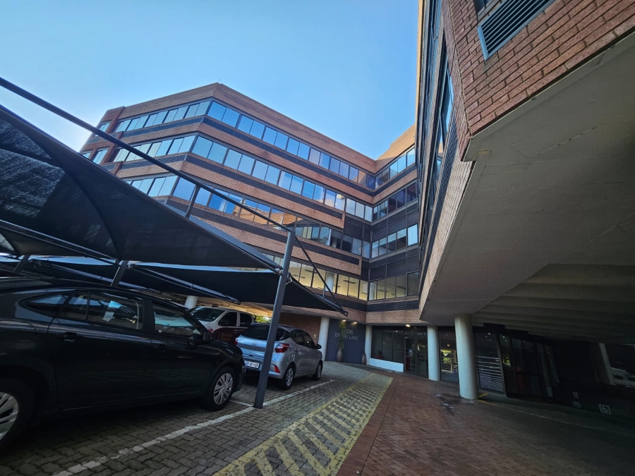 To Let commercial Property for Rent in Die Hoewes Gauteng