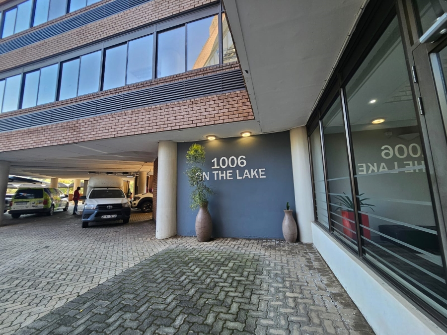 To Let commercial Property for Rent in Die Hoewes Gauteng