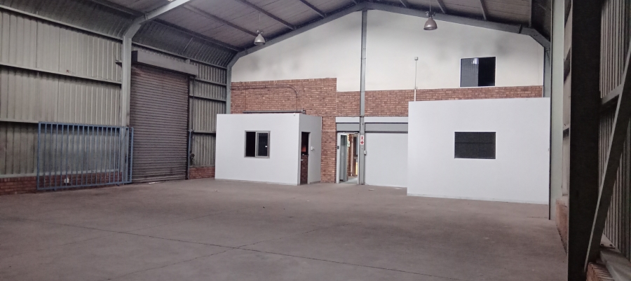 To Let commercial Property for Rent in Benrose Gauteng