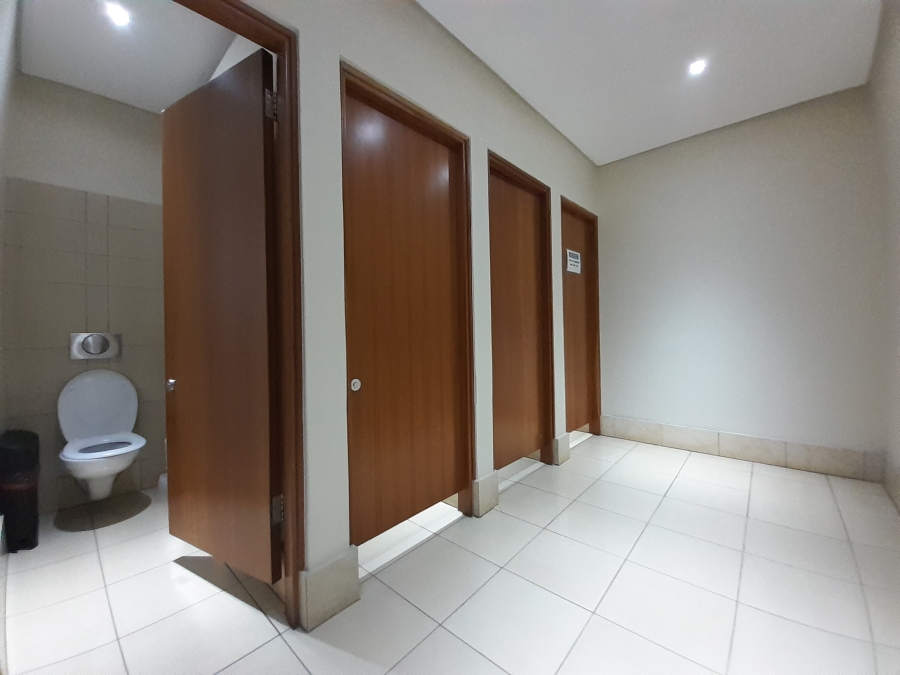 To Let commercial Property for Rent in Die Hoewes Gauteng
