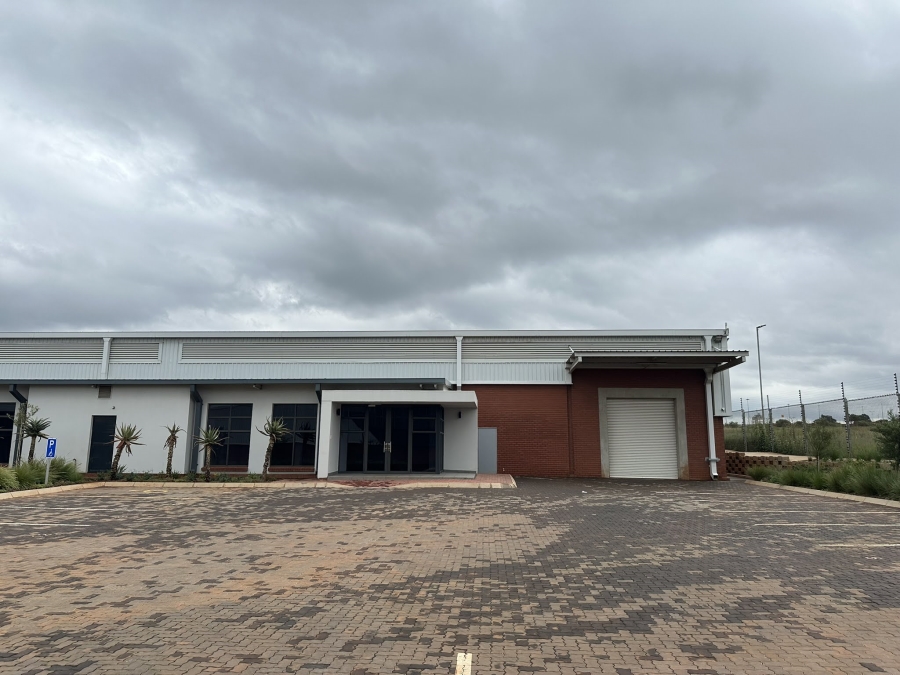 To Let commercial Property for Rent in Serengeti Lifestyle Estate Gauteng