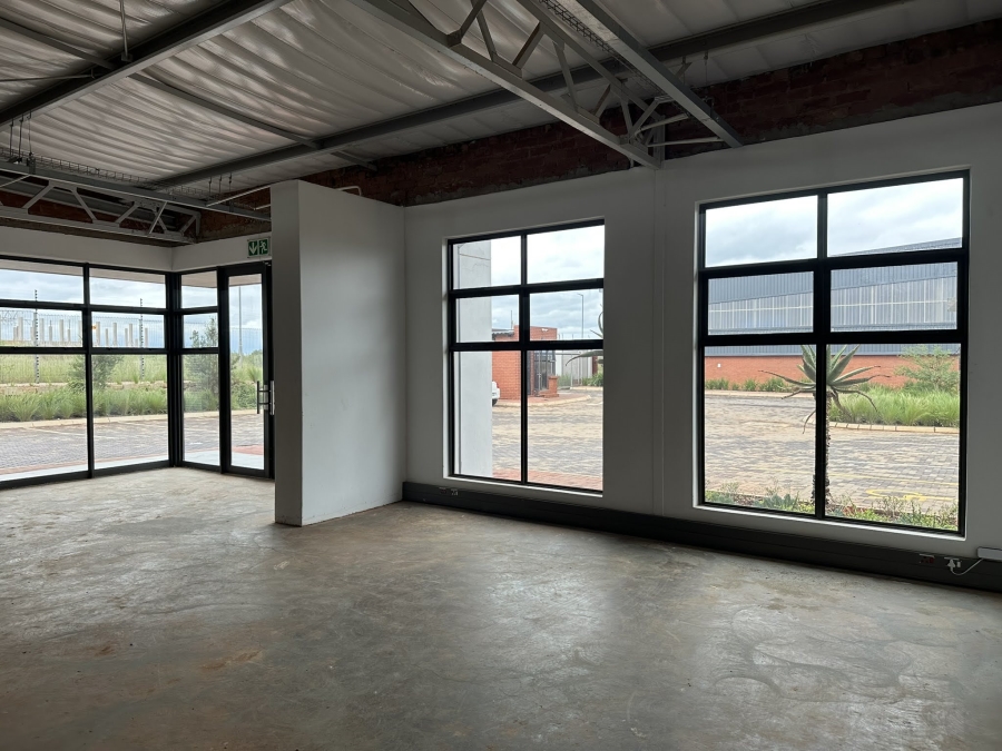 To Let commercial Property for Rent in Serengeti Lifestyle Estate Gauteng