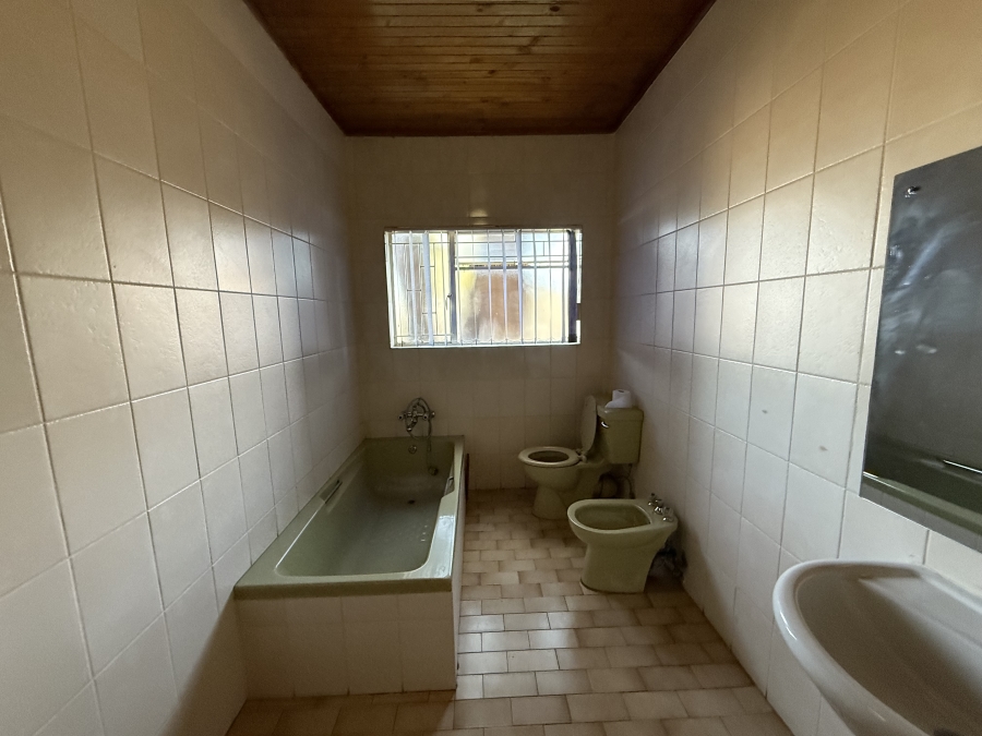 To Let commercial Property for Rent in Lilianton Gauteng