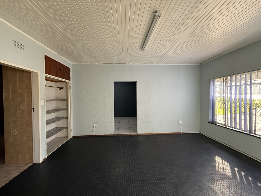 To Let commercial Property for Rent in Lilianton Gauteng