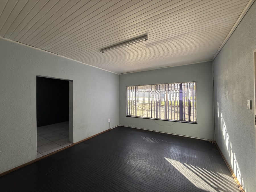 To Let commercial Property for Rent in Lilianton Gauteng