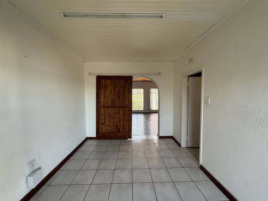 To Let commercial Property for Rent in Lilianton Gauteng
