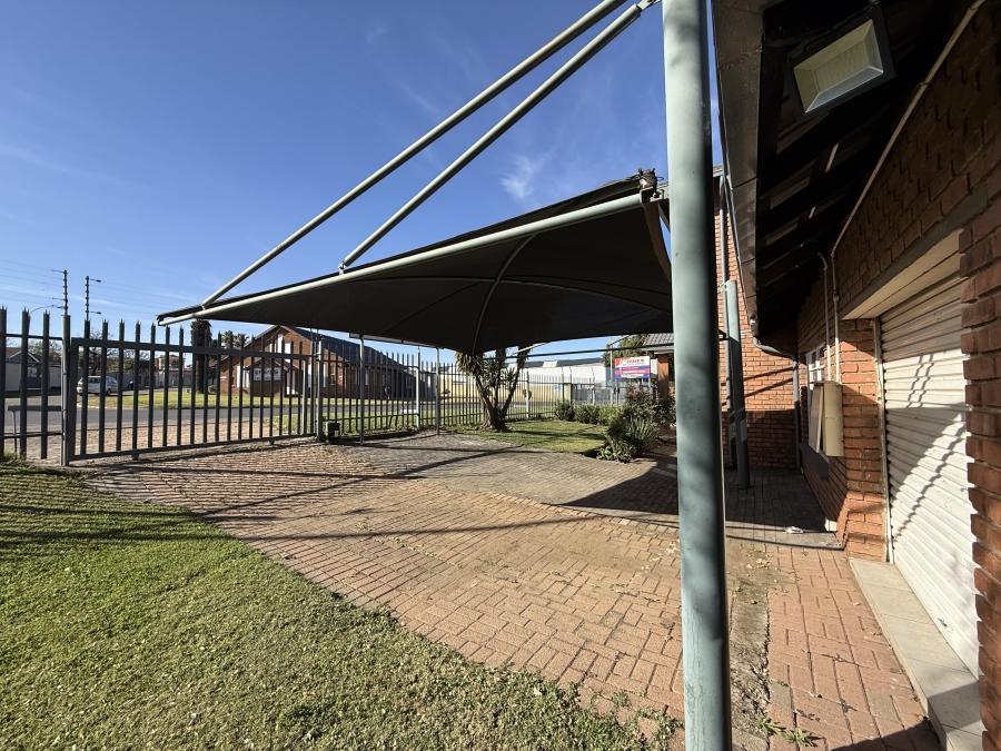 To Let commercial Property for Rent in Lilianton Gauteng