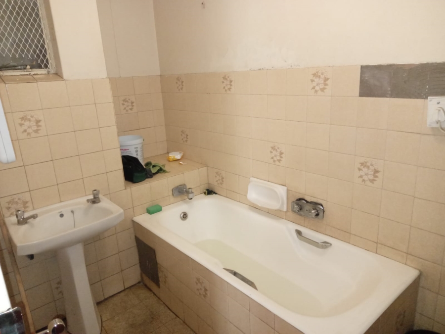 2 Bedroom Property for Sale in Sunnyside Gauteng