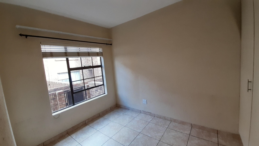 To Let 2 Bedroom Property for Rent in Albemarle Gauteng