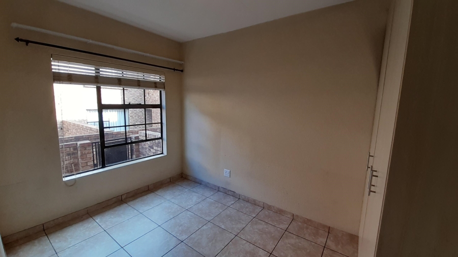 To Let 2 Bedroom Property for Rent in Albemarle Gauteng