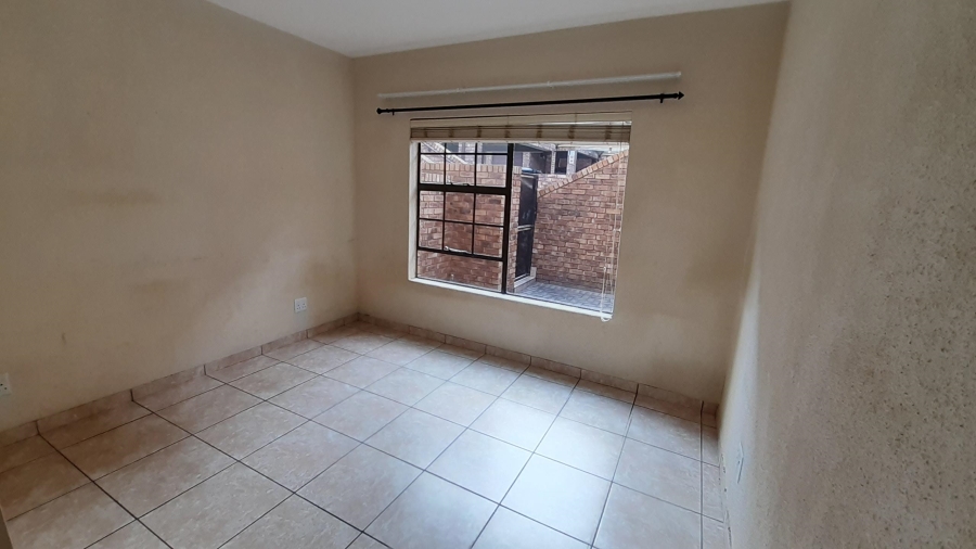 To Let 2 Bedroom Property for Rent in Albemarle Gauteng