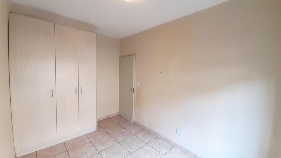 To Let 2 Bedroom Property for Rent in Albemarle Gauteng
