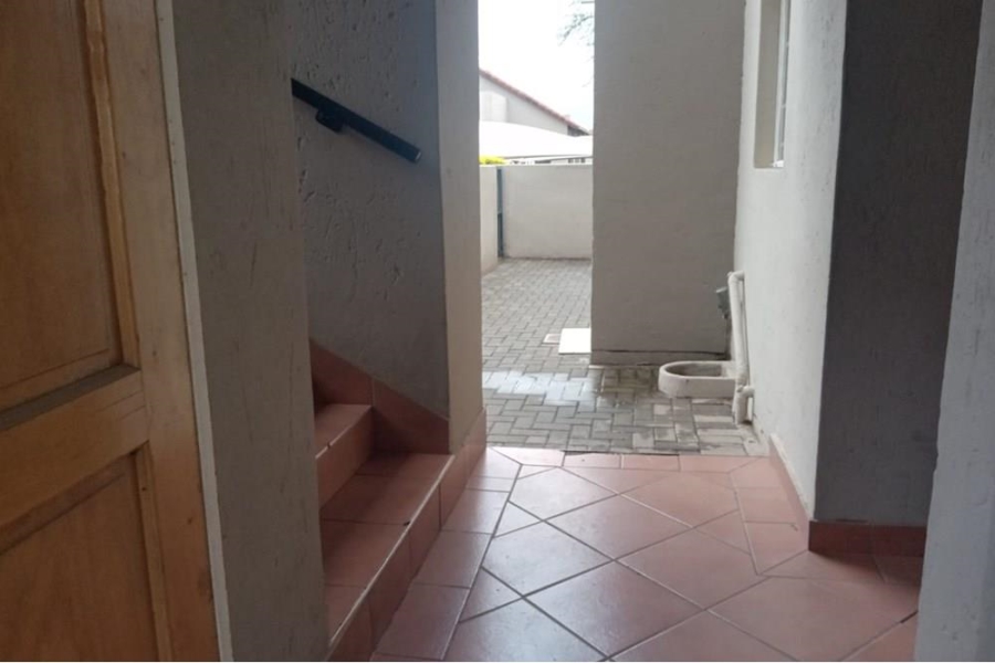 2 Bedroom Property for Sale in Erand Gardens Gauteng