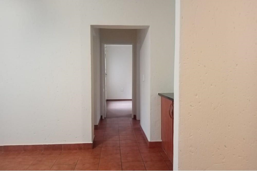 2 Bedroom Property for Sale in Erand Gardens Gauteng