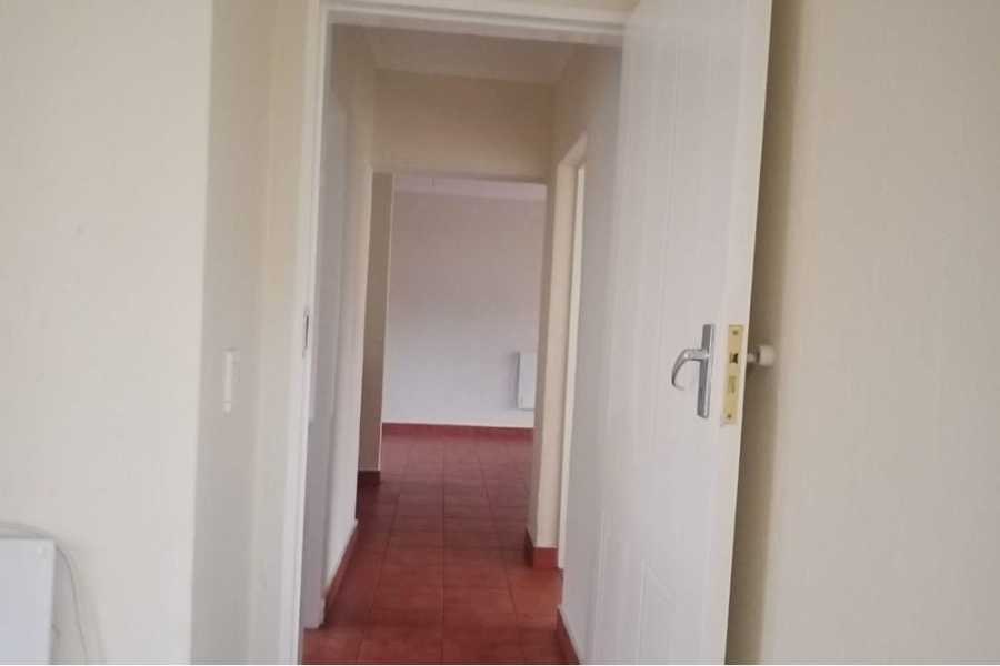 2 Bedroom Property for Sale in Erand Gardens Gauteng