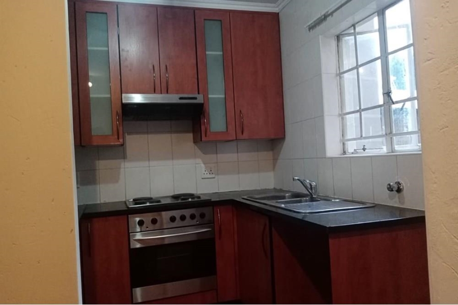 2 Bedroom Property for Sale in Erand Gardens Gauteng