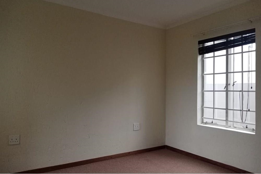 2 Bedroom Property for Sale in Erand Gardens Gauteng