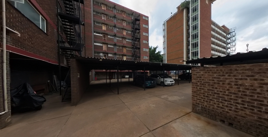 1 Bedroom Property for Sale in Sunnyside Gauteng