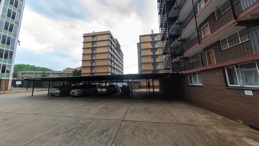 1 Bedroom Property for Sale in Sunnyside Gauteng