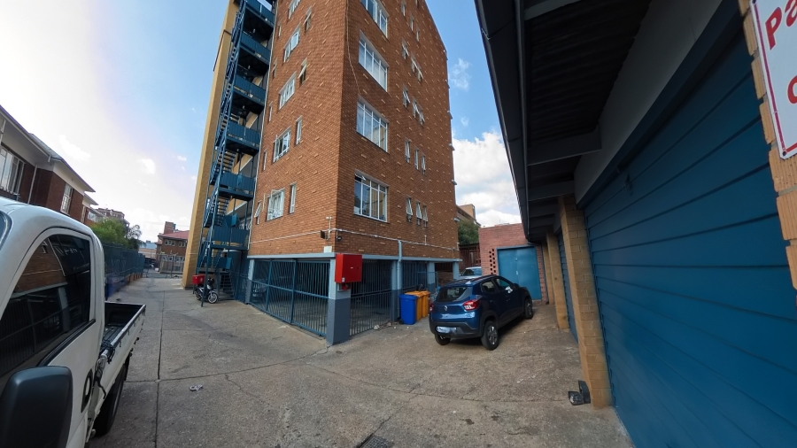 1 Bedroom Property for Sale in Sunnyside Gauteng