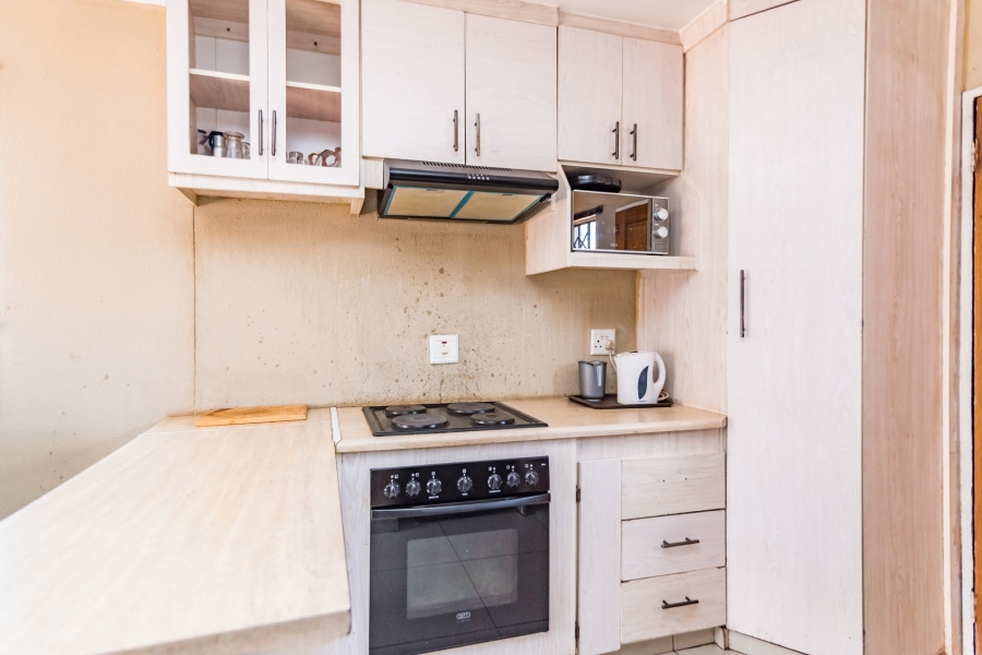 2 Bedroom Property for Sale in Protea Glen Gauteng