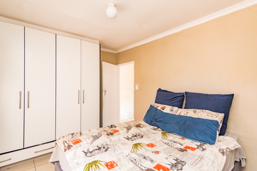 2 Bedroom Property for Sale in Protea Glen Gauteng