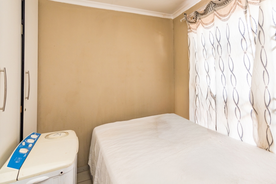 2 Bedroom Property for Sale in Protea Glen Gauteng