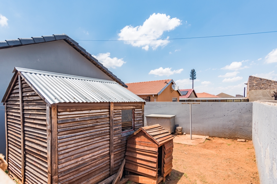 2 Bedroom Property for Sale in Protea Glen Gauteng