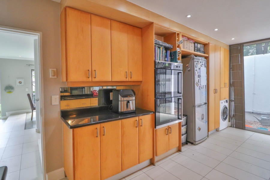 To Let 3 Bedroom Property for Rent in Morningside Gauteng