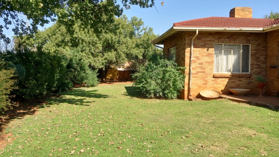 3 Bedroom Property for Sale in Casseldale Gauteng