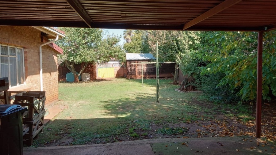 3 Bedroom Property for Sale in Casseldale Gauteng