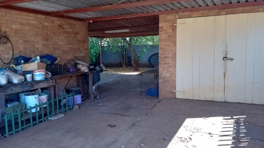 3 Bedroom Property for Sale in Casseldale Gauteng