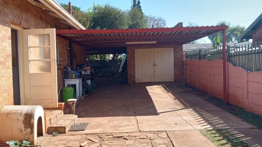 3 Bedroom Property for Sale in Casseldale Gauteng