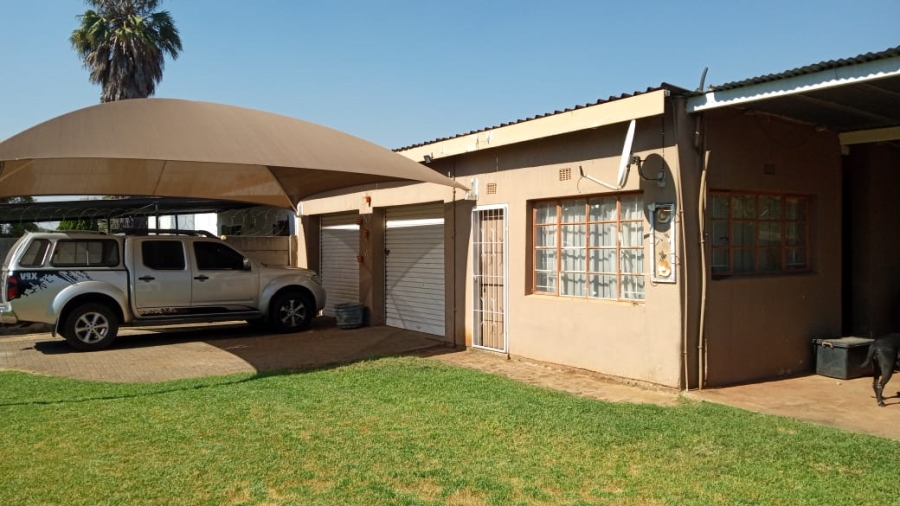 3 Bedroom Property for Sale in Casseldale Gauteng