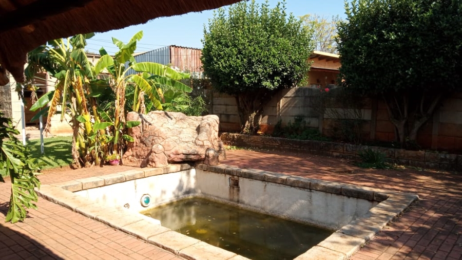 3 Bedroom Property for Sale in Casseldale Gauteng