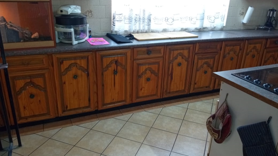 3 Bedroom Property for Sale in Casseldale Gauteng