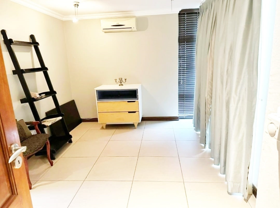 5 Bedroom Property for Sale in Carlswald North Estate Gauteng