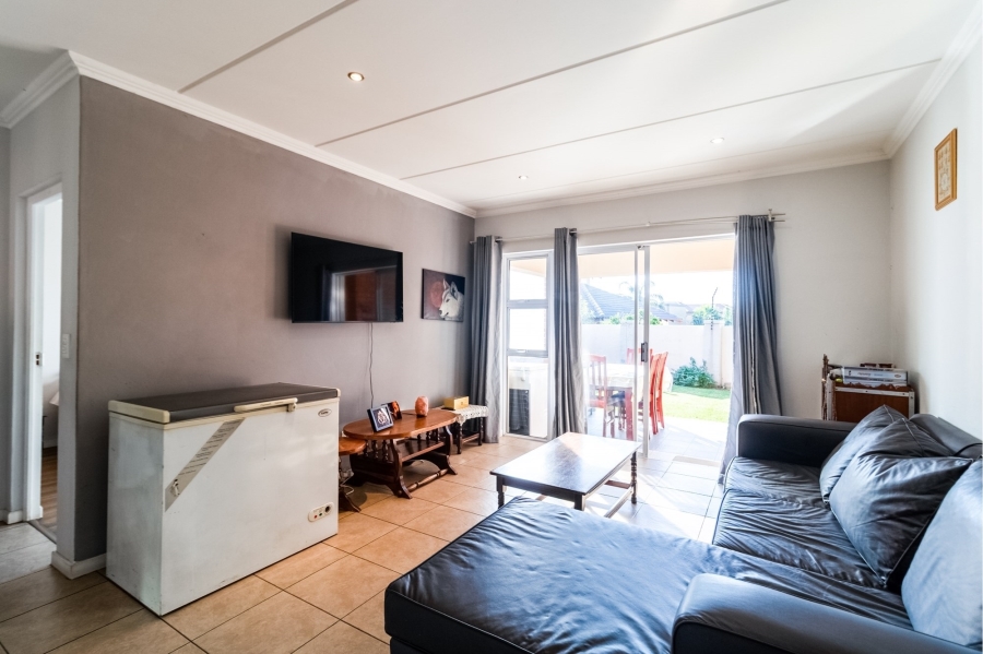 2 Bedroom Property for Sale in Greenstone Hill Gauteng