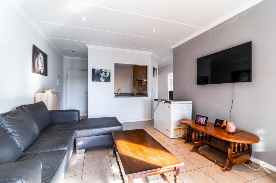 2 Bedroom Property for Sale in Greenstone Hill Gauteng