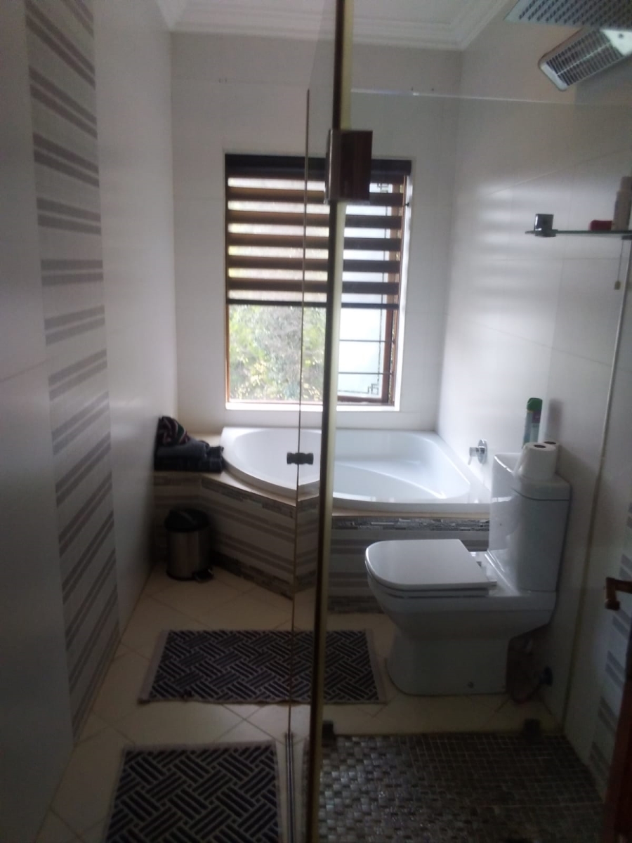 4 Bedroom Property for Sale in Ruimsig A H Gauteng