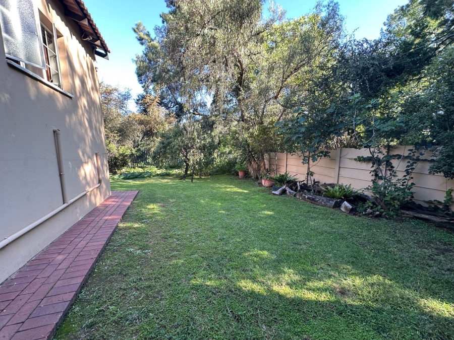 3 Bedroom Property for Sale in Gallo Manor Gauteng