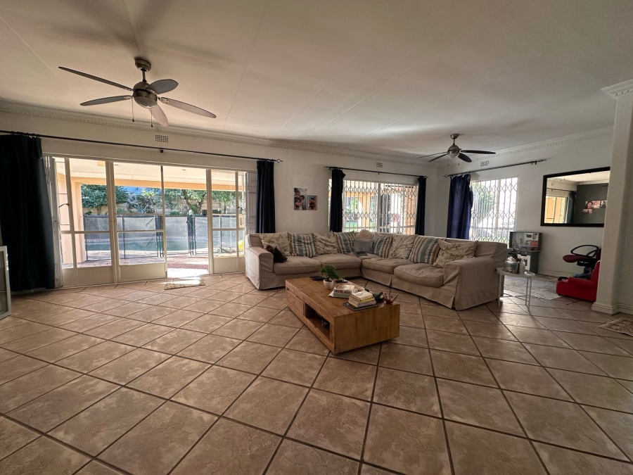 3 Bedroom Property for Sale in Gallo Manor Gauteng