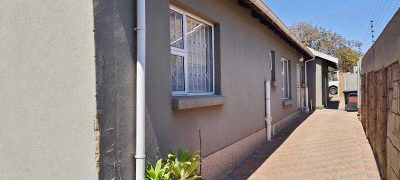 3 Bedroom Property for Sale in Roseacre Gauteng